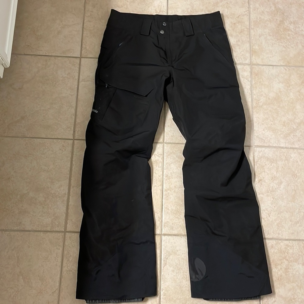 Men’s Patagonia hard shell ski pants